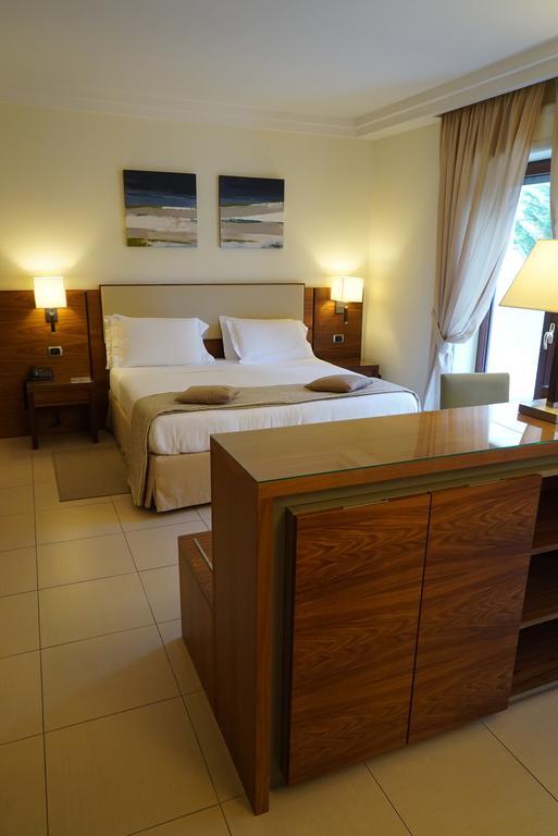 Suites & Residence Hotel Pozzuoli Exterior photo